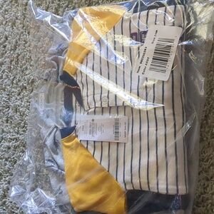 NWT Carter 4 piece set onesies/pants 24m